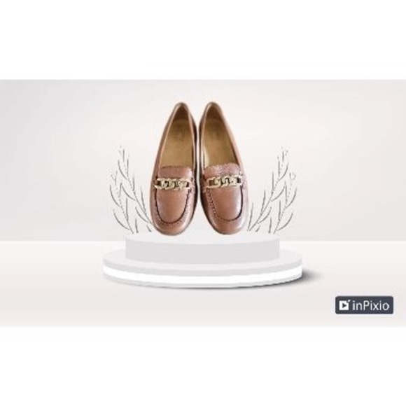 Naturalizer Brown Leather Loafer Women Moccasin Comfort Flat Gold Hardware 7M - Picture 3 of 7